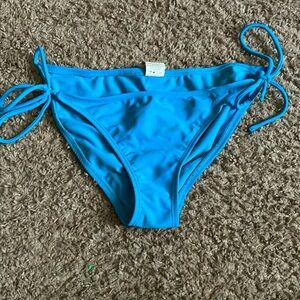 Small bikini bottom